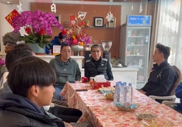  徐根寶寄語申花球員：世界杯出線才是硬道理，要為國家隊(duì)爭取榮譽(yù)
